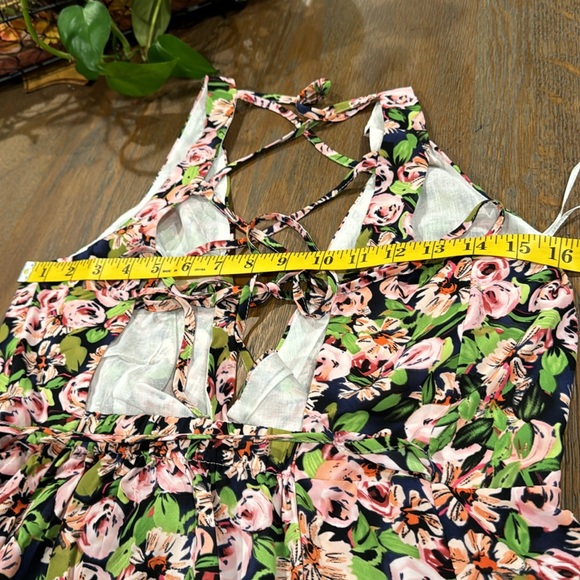 Stitchdrop hi-low floral dress. Size Med - Picture 7 of 12